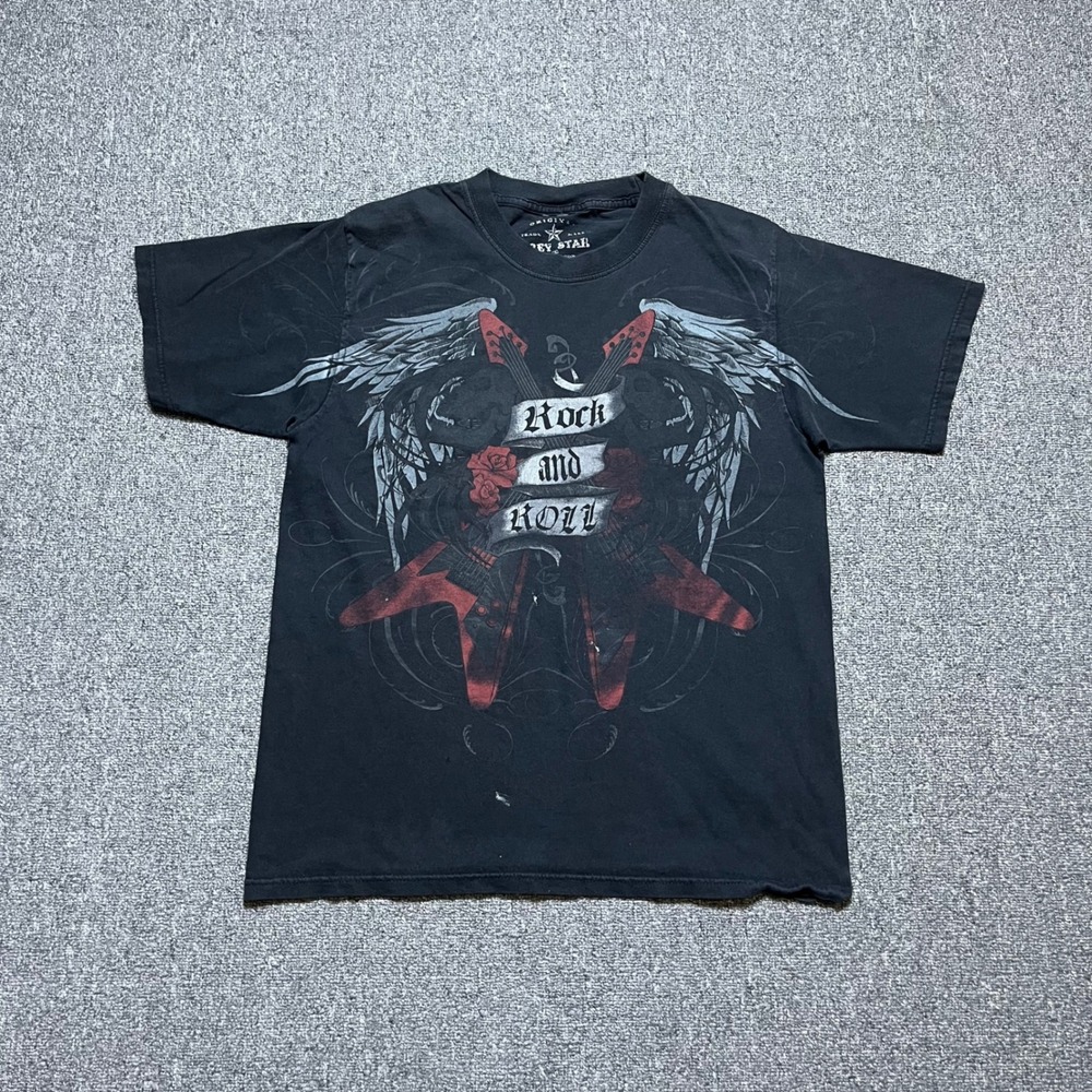 Y2K Grey Star Rock and Roll Graphic T-Shirt Size M Black Guitar Wings Roses Goth